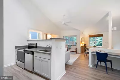 6801 Cavalier Trail, Falls Church, VA 22042 - Photo 16