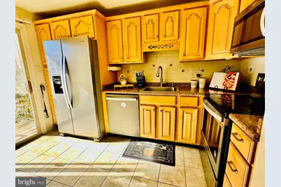 1018 Knight Lane, Herndon, VA 20170 - Photo 18