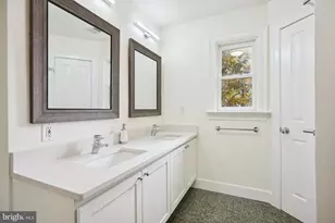 10747 Riverscape Run, Great Falls, VA 22066 - Photo 24