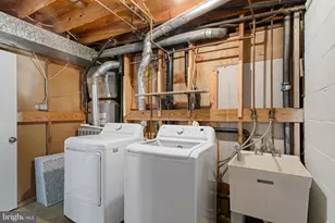 7105 Galgate Dr, Springfield, VA 22152 - Photo 14