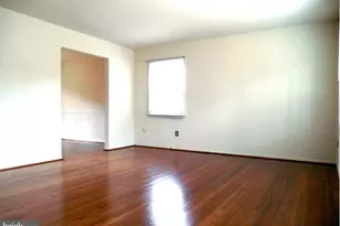 6918 Ashbury Dr, Springfield, VA 22152 - Photo 8