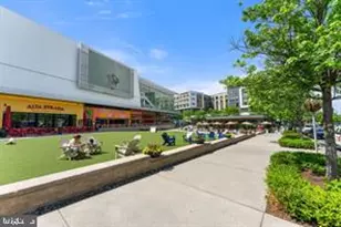 8054 Nicosh Cir Ln, Falls Church, VA 22042 - Photo 40