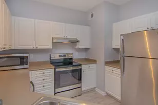 8054 Nicosh Cir Ln, Falls Church, VA 22042 - Photo 14