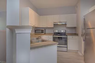 8054 Nicosh Cir Ln, Falls Church, VA 22042 - Photo 16