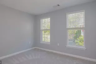 8054 Nicosh Cir Ln, Falls Church, VA 22042 - Photo 4