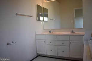 4617 Buckhorn Ridge, Fairfax, VA 22030 - Photo 16