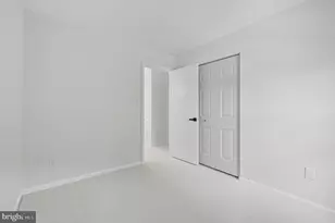 9611 Scotch Haven Dr, Vienna, VA 22181 - Photo 22