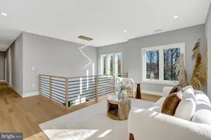 4824 Village Dr, Fairfax, VA 22030 - Photo 64