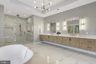 4824 Village Dr, Fairfax, VA 22030 - Photo 32