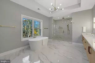 4824 Village Dr, Fairfax, VA 22030 - Photo 34