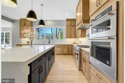 4824 Village Drive, Fairfax, VA 22030 - Photo 18