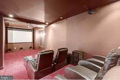 401 Walker Road, Great Falls, VA 22066 - Photo 56