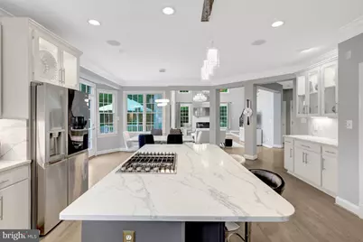 401 Walker Road, Great Falls, VA 22066 - Photo 20