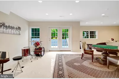 401 Walker Road, Great Falls, VA 22066 - Photo 54