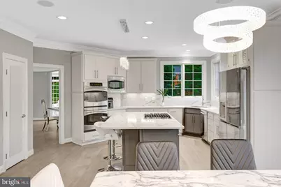 401 Walker Road, Great Falls, VA 22066 - Photo 16