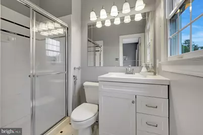 401 Walker Road, Great Falls, VA 22066 - Photo 42