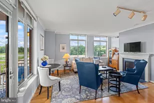 4490 Market Commons Dr, Fairfax, VA 22033 - Photo 8