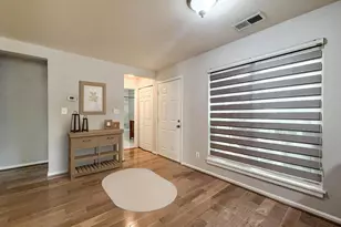 4501 Hazeltine Ct, Alexandria, VA 22312 - Photo 8