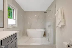 6305 Dunaway Ct, McLean, VA 22101 - Photo 46