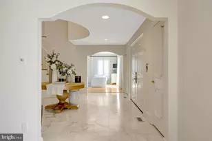 6305 Dunaway Ct, McLean, VA 22101 - Photo 8