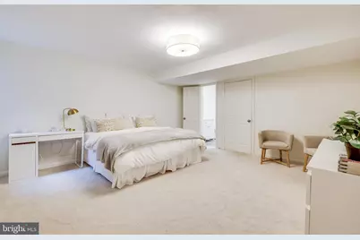 6305 Dunaway Court, McLean, VA 22101 - Photo 72