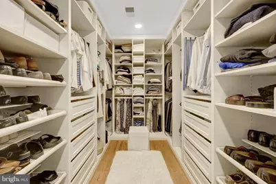 6305 Dunaway Court, McLean, VA 22101 - Photo 44