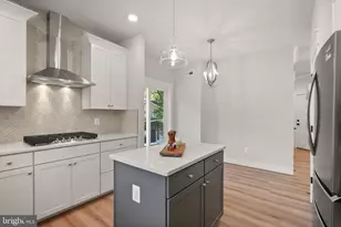 11433 Popes Head Rd, Fairfax, VA 22030 - Photo 16