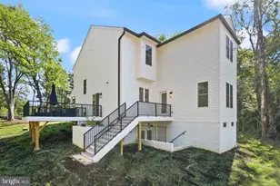 11433 Popes Head Rd, Fairfax, VA 22030 - Photo 52