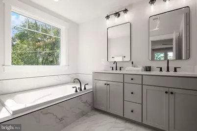 11433 Popes Head Road, Fairfax, VA 22030 - Photo 32