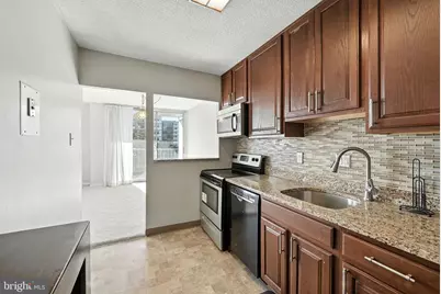 2059 Huntington Avenue #503, Alexandria, VA 22303 - Photo 8