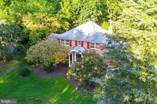 1560 Forest Villa Ln, McLean, VA 22101 - Photo 58