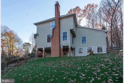 2082 Hunters Crest Way, Vienna, VA 22181 - Photo 30