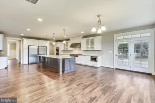 3913 Victoria Oaks Trail, Annandale, VA 22003 - Photo 6