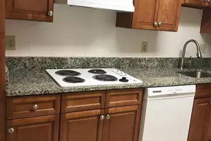 8360 Greensboro Dr, McLean, VA 22102 - Photo 10