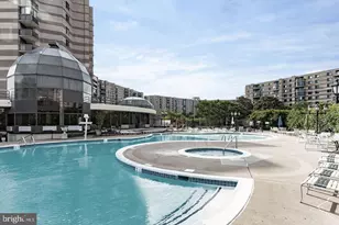 8360 Greensboro Dr, McLean, VA 22102 - Photo 22