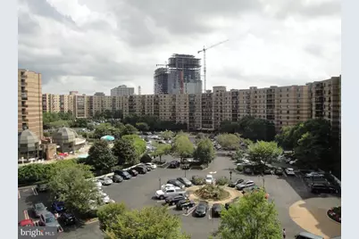 8360 Greensboro Drive #811, McLean, VA 22102 - Photo 2