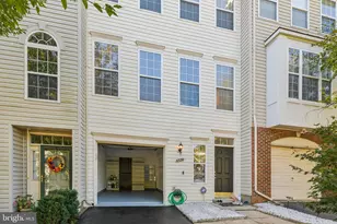 6330 James Harris Way, Centreville, VA 20121 - Photo 28