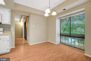 10208 Bushman Dr, Oakton, VA 22124 - Photo 6