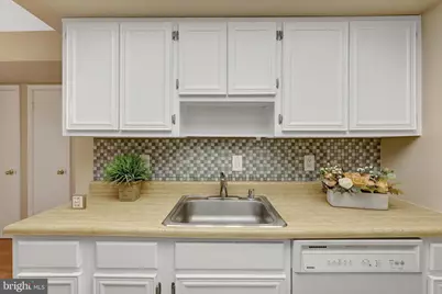 10208 Bushman Drive #422, Oakton, VA 22124 - Photo 10