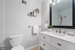 11317 Edenderry Dr, Fairfax, VA 22030 - Photo 32
