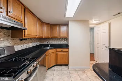 1422 Northgate Square #22/1A, Reston, VA 20190 - Photo 12