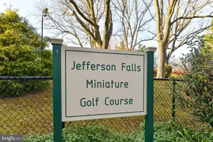 7748 New Providence Dr, Falls Church, VA 22042 - Photo 42