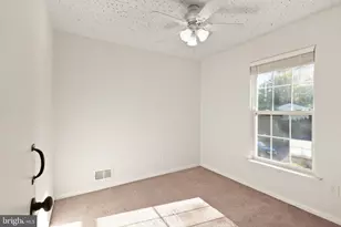 4006 Novar Dr, Chantilly, VA 20151 - Photo 26