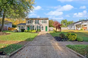 4006 Novar Dr, Chantilly, VA 20151 - Photo 2