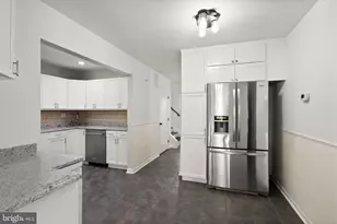 4006 Novar Dr, Chantilly, VA 20151 - Photo 8