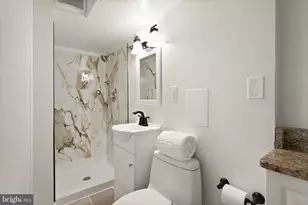 4006 Novar Dr, Chantilly, VA 20151 - Photo 18