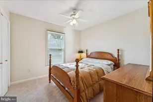 1551 Brownsville Dr, Herndon, VA 20170 - Photo 28