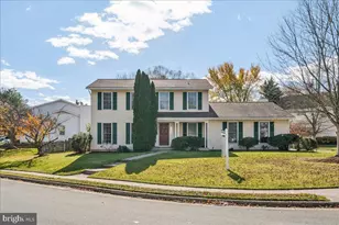 1551 Brownsville Dr, Herndon, VA 20170 - Photo 4