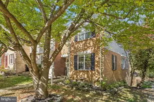 5715 Lawsons Hill Ct, Alexandria, VA 22310 - Photo 4