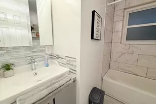 6910 Fern Pl, Annandale, VA 22003 - Photo 10